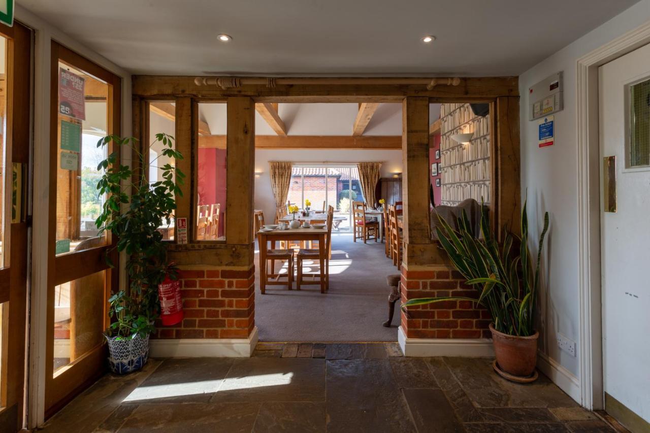 Отель The Plough Wangford Экстерьер фото